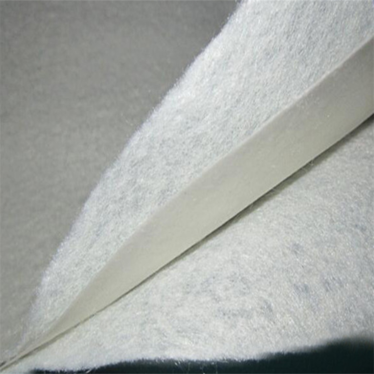 復合土工膜兩布一膜